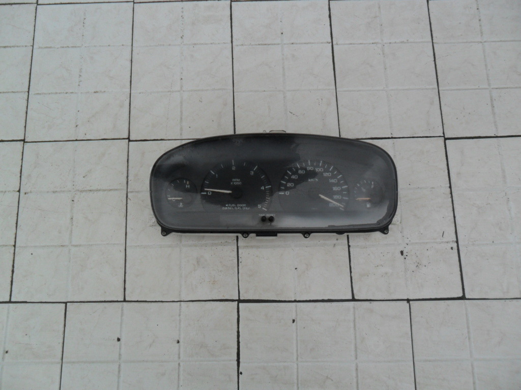 Ceasuri bord Chrysler Voyager