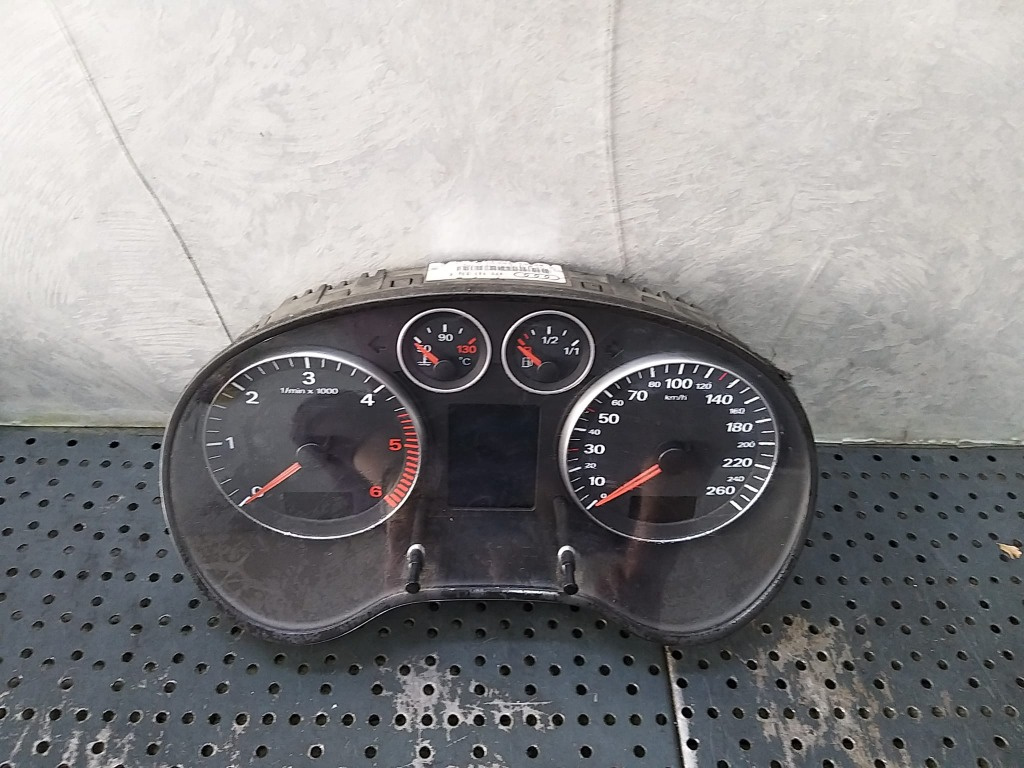Ceasuri bord diesel audi a3 8p 8p0920930k