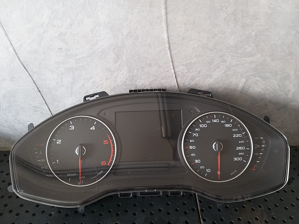 Ceasuri bord diesel audi a4 b9 8w 8w5920741c