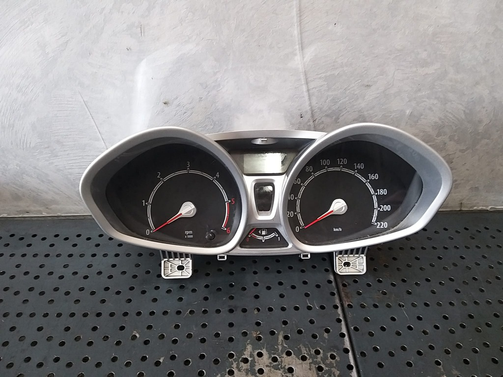 Ceasuri bord diesel ford fiesta 6 cb1 ccn 8a6t10849gc vp8a6t10849gd