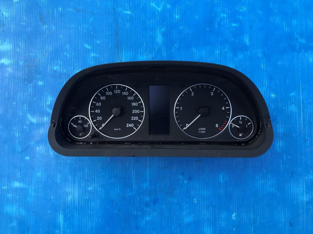Ceasuri bord Diesel Mercedes B180 W245