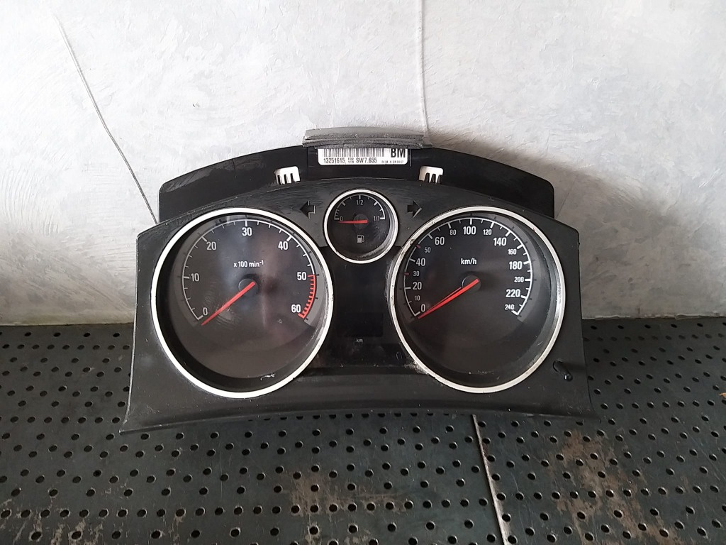 Ceasuri bord diesel opel astra h a04 13251615