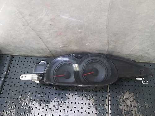 Ceasuri bord diesel toyota verso r2 838000f400 mb2574804131