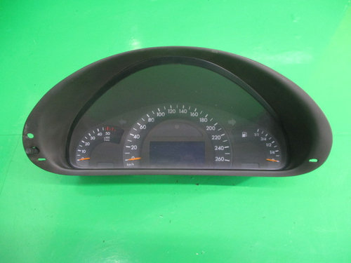 CEASURI BORD KILOMETRAJ COD A2035407111 MERCEDES C-CLASS W203 C 220 CDI FAB. 2000 – 2007 ⭐⭐⭐...