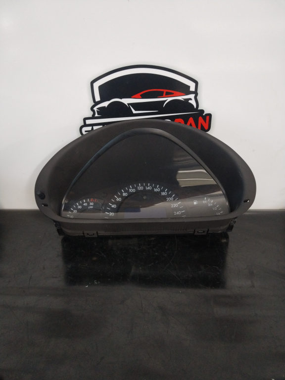 Ceasuri bord Mercedes-Benz C-Class (2001-2007) [W203] 2.2 Motorina 2003, A2035407111