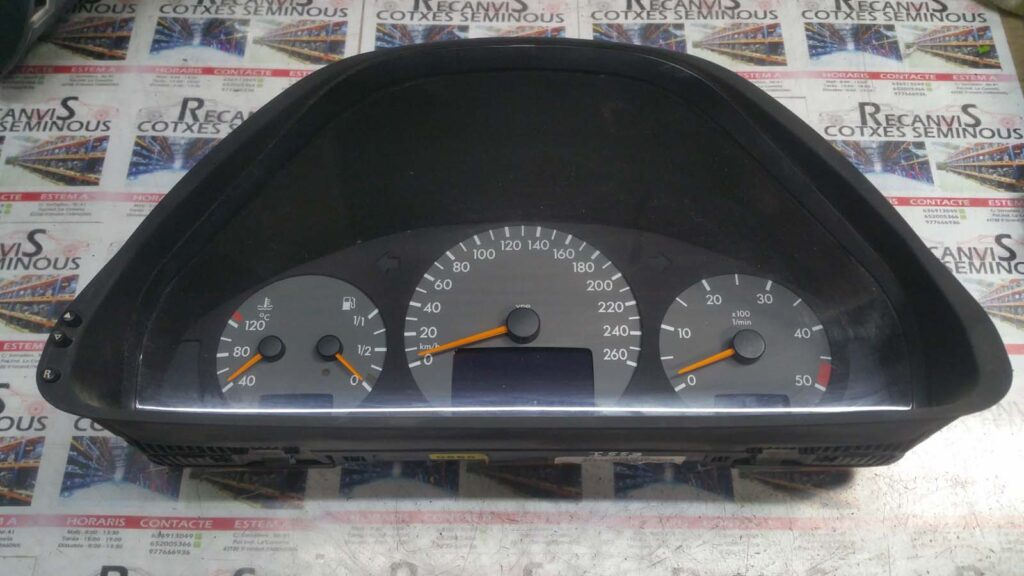 Ceasuri bord MERCEDES-BENZ W210 A 210 540 03 11 / A2105400311 / 110 008 915 009 / 110008915009A 210 540 03 11 / A2105400311 / 110 008 915 009 / 110008915009