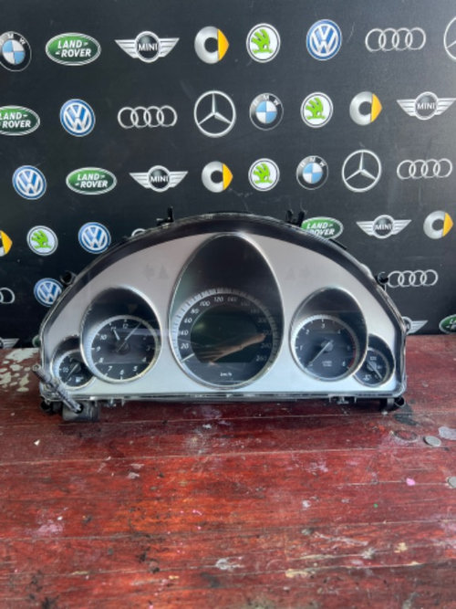 Ceasuri Bord Mercedes E CLASS C207 Cod A2129003309