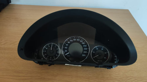 Ceasuri bord Mercedes E-class S211 W211 3.0 DCI cod motor 642920 an 2008 cod A2114404411