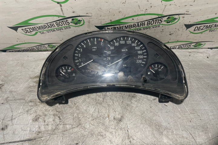 Ceasuri bord Opel Corsa C [2000 - 2003] Hatchback 3-usi 1.2 Easytronic (75 hp)