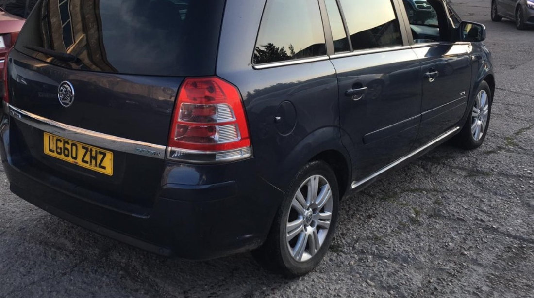 Ceasuri bord Opel Zafira B 1.7 cdti