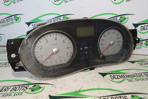 Ceasuri bord P8200650548 Dacia Logan [2004 - 2008] Sedan 1.4 MT (75 hp)