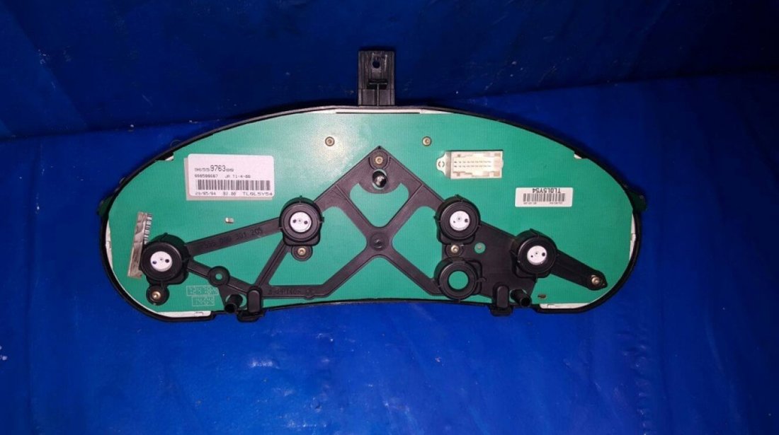 Ceasuri bord peugeot 206 cod 9655976380