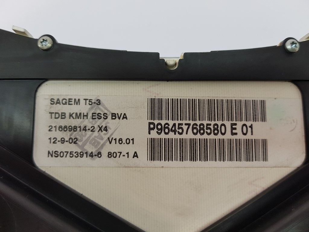 Ceasuri bord PEUGEOT 307 P9645768580 E / P9645768580EP9645768580 E / P9645768580E