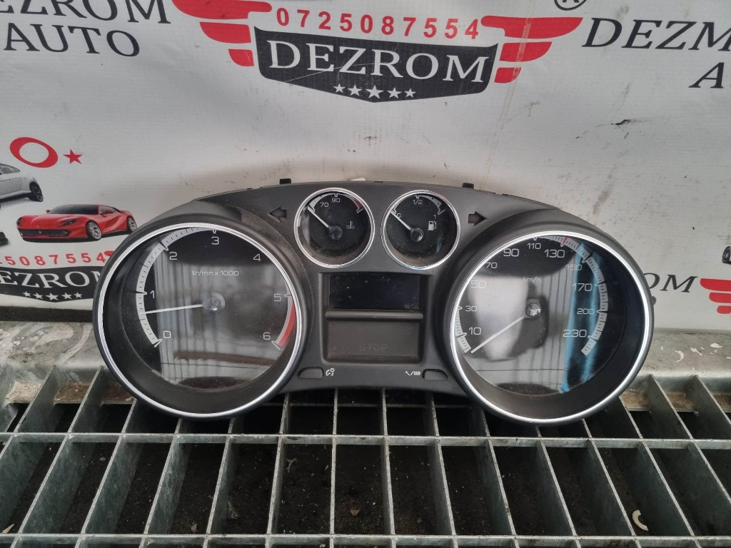 Ceasuri bord Peugeot 308 1.6 HDi cod piesa : 5550015540