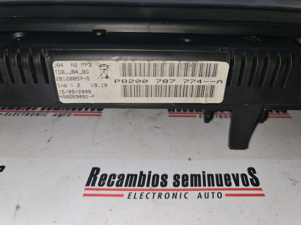 Ceasuri bord RENAULT GRAND SCENIC P 8200787774 A / P8200787774A / 28120857 5 / 281208575 / J84 A2 MP3 / J84A2MP3 / TDB J84 BG / TDBJ84BGP 8200787774 A / P8200787774A / 28120857 5 / 281208575 / J84 A2 MP3 / J84A2MP3 / TDB J84 BG / TDBJ84BG