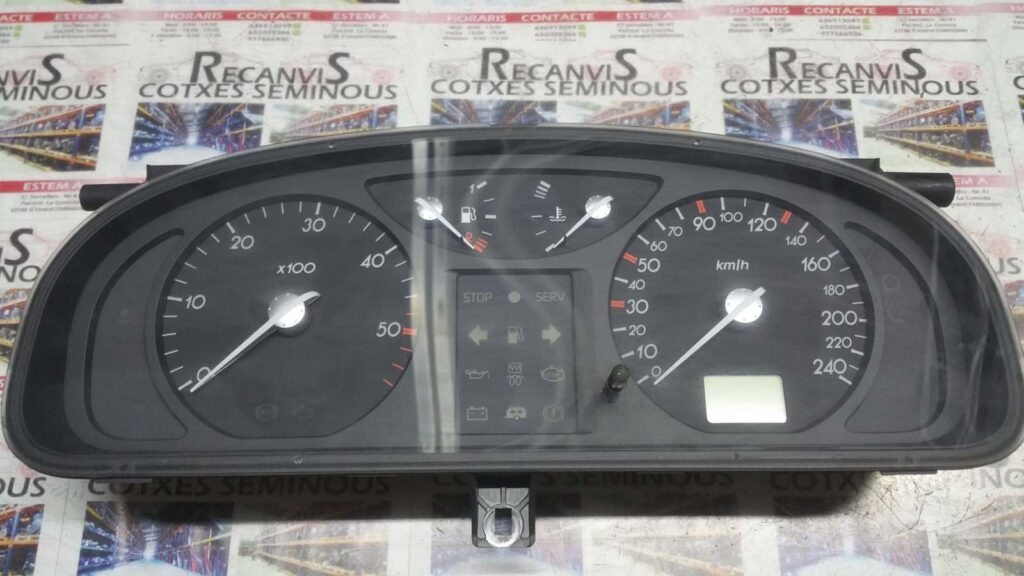 Ceasuri bord RENAULT LAGUNA 8200328436 / 50101/855/0081 / 50101 855 0081 / 501018550081 / 7R17WJ348200328436 / 50101/855/0081 / 50101 855 0081 / 501018550081 / 7R17WJ34