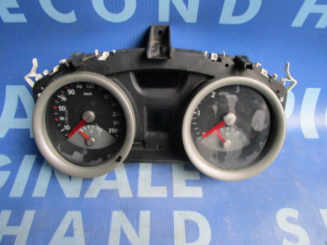 Ceasuri bord Renault Megane 1.9dci; 8200399702