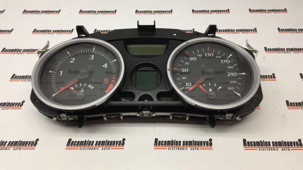 Ceasuri bord RENAULT MEGANE 2 8200408798 D / 8200408798D / VP5RPF-14B115-BH / VP5RPF 14B115 BH / VP5RPF14B115BH8200408798 D / 8200408798D / VP5RPF-14B115-BH / VP5RPF 14B115 BH / VP5RPF14B115BH