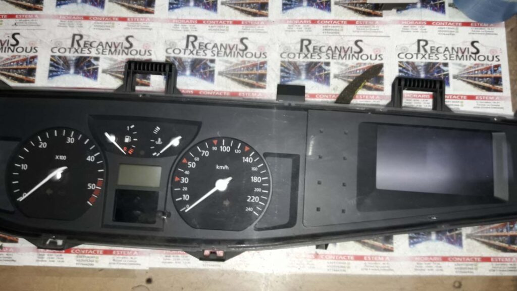 Ceasuri bord RENAULT VEL SATIS 8200263368 / 8200001376B8200263368 / 8200001376B