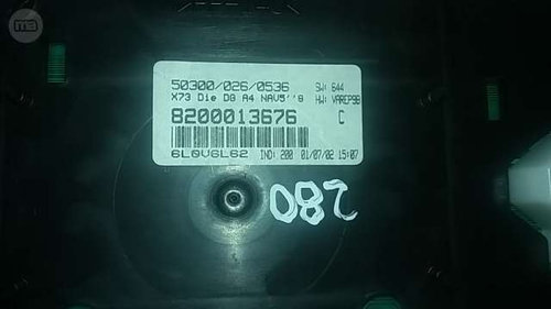 Ceasuri bord RENAULT VELSATIS 8200013676 C / 8200013676C8200013676 C / 8200013676C