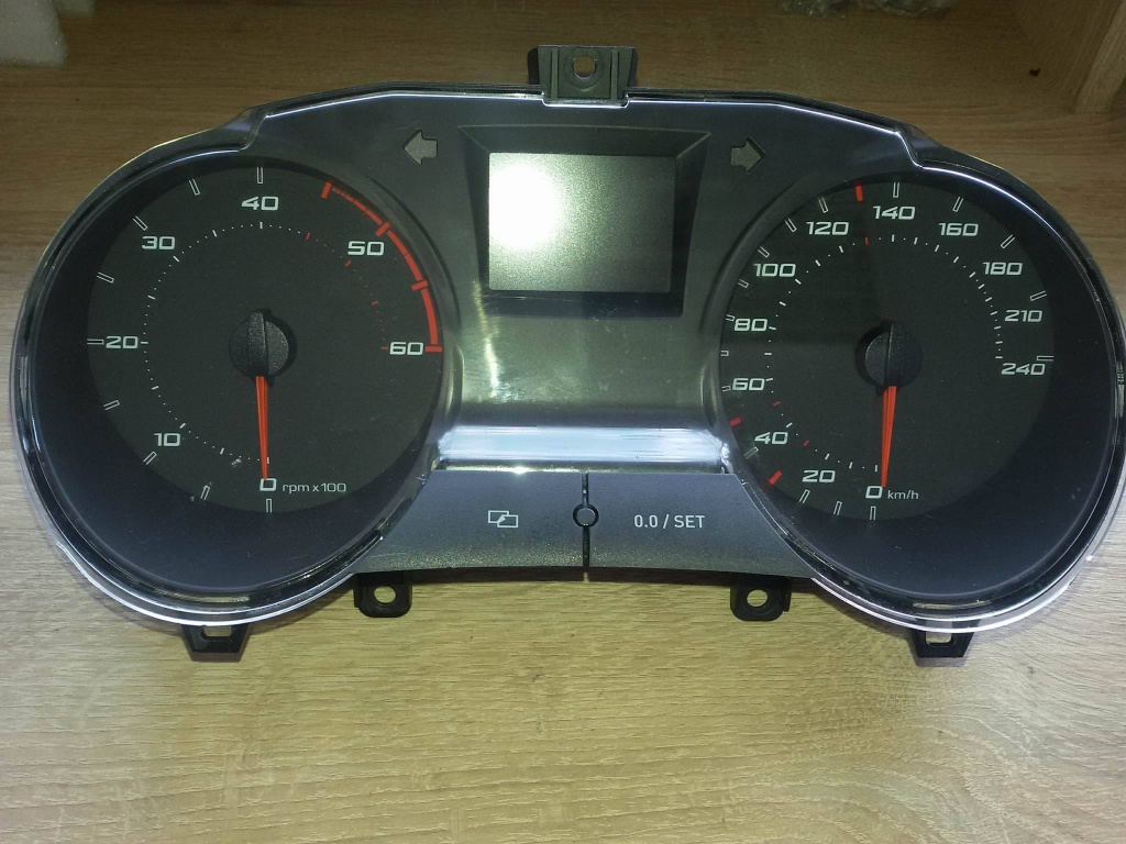 Ceasuri bord seat ibiza 6j 1.4 tdi bms 6j0920800l