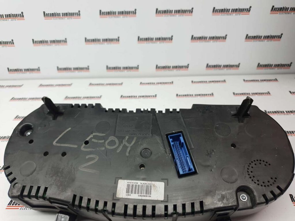 Ceasuri bord SEAT LEON 1P0920 810J / 1P0920810J / VDO A2C53375372 / VDOA2C533753721P0920 810J / 1P0920810J / VDO A2C53375372 / VDOA2C53375372