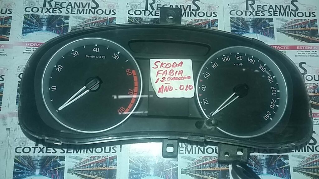 Ceasuri bord SKODA FABIA 5J0920 811B / 5J0920811B5J0920 811B / 5J0920811B