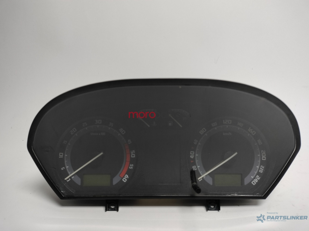 Ceasuri bord ​Skoda Fabia (6Y2) Hatchback 2006 1.4 TDI SKODA FABIA (6Y2) [ 1999 - 2008 ] OEM 6Y0920882E
