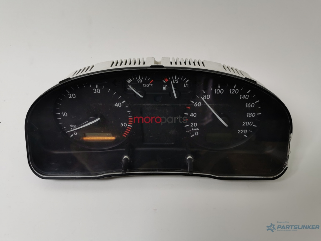 Ceasuri bord ​Skoda Rommster Praktik (5J7) 2008 1.4 TDI OEM 5J0920800C