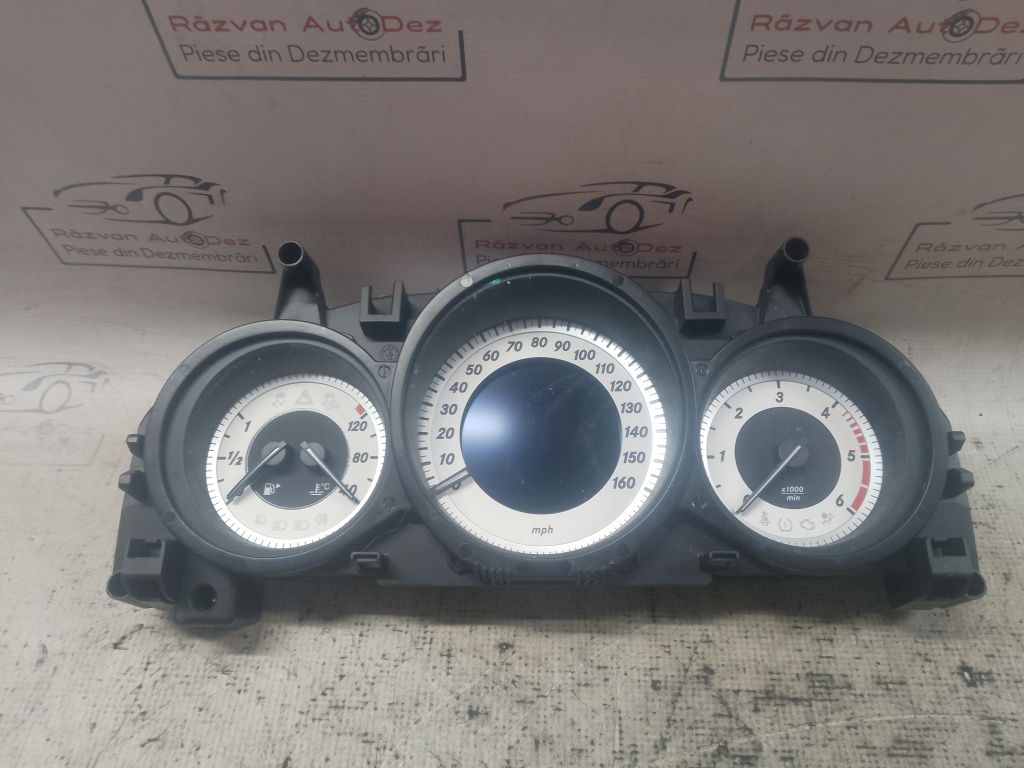 Ceasuri Bord UK Mercedes C-Class W204 2.2 Motorina 2011, A2049008907