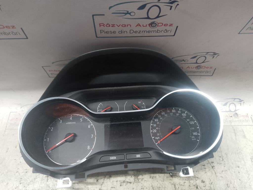 Ceasuri Bord UK Opel Crossland 1.2 Benzina 2018, 9831003580