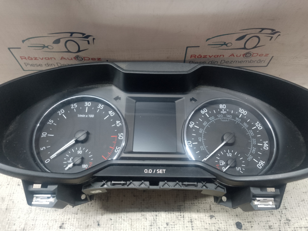 Ceasuri Bord UK Skoda Octavia 3 1.6 Motorina 2015, 5E0920951C