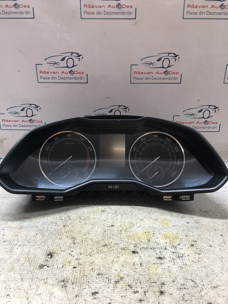 Ceasuri Bord UK Skoda Superb 3 1.4 Benzina 2018, 3V0920950B