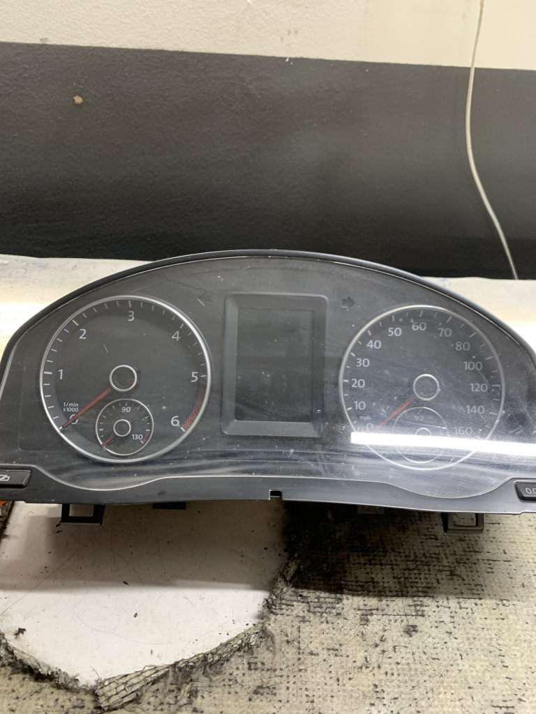Ceasuri Bord UK Volkswagen Golf 6 Plus 1.6 Motorina 2010, 5M0920970J