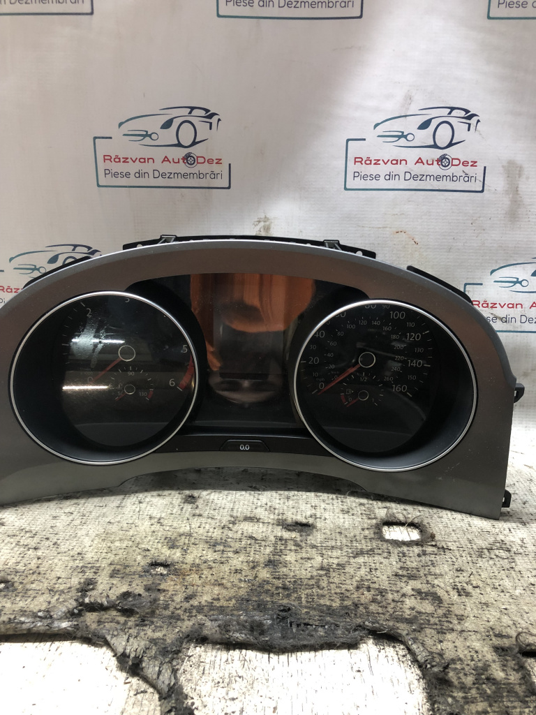Ceasuri Bord UK Volkswagen Golf 7 1.6 Motorina 2015, 517920931