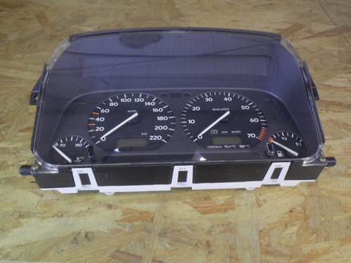 Ceasuri bord VOLKSWAGEN GOLF 3 354001002 / 1H0919880354001002 / 1H0919880