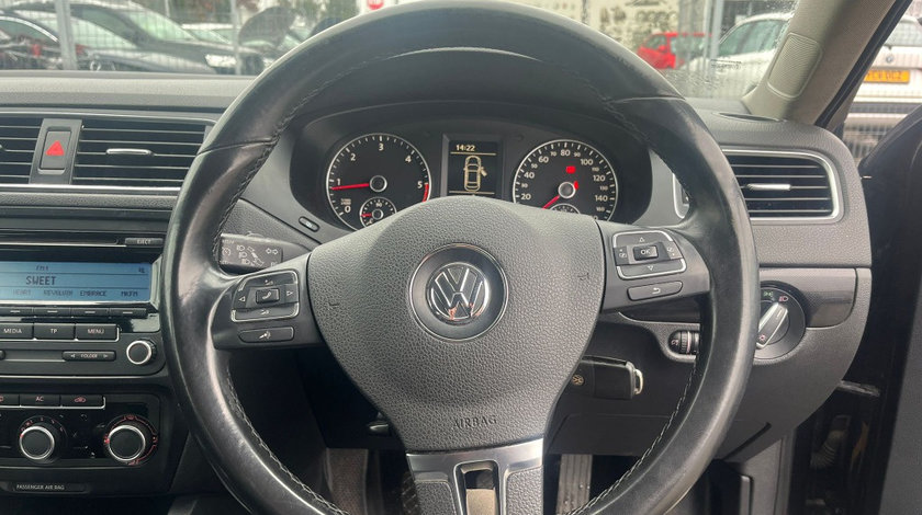 Ceasuri bord Volkswagen Jetta 2011 SEDAN 2.0 TDI CFFB