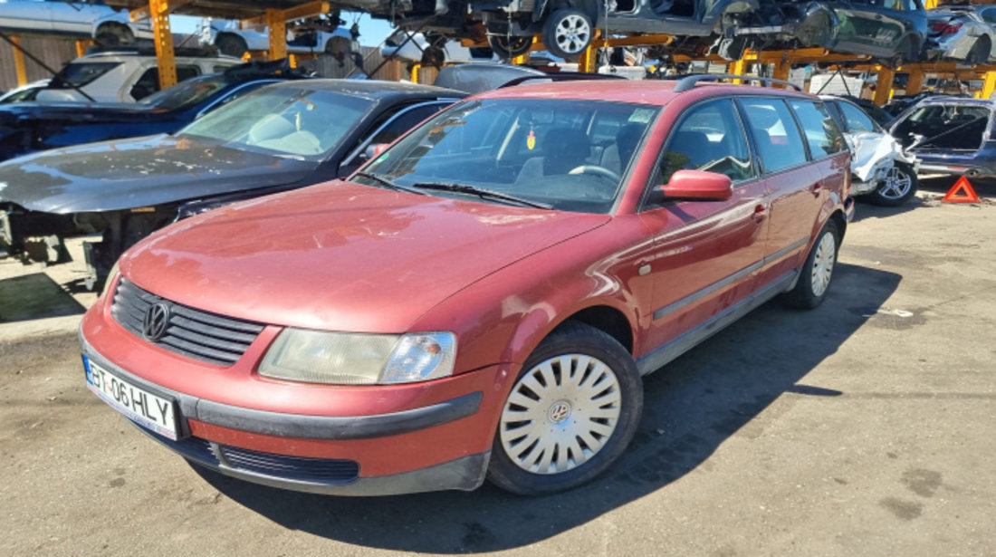 Ceasuri bord Volkswagen Passat B5 1999 avant 1.6 benzina AHL