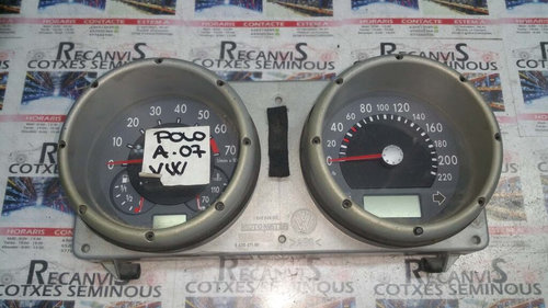 Ceasuri bord VOLKSWAGEN POLO 5 2203 018 00 / 5220301800 / 1036 025 070 / 10360250705 2203 018 00 / 5...