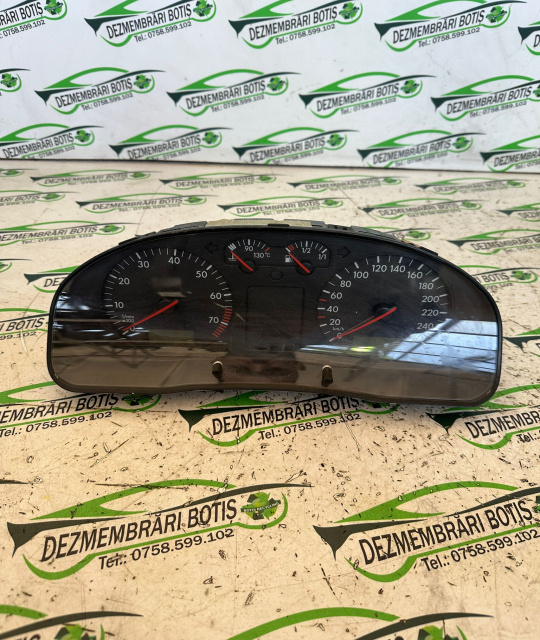 Ceasuri bord Volkswagen VW Passat B5 [1996 - 2000] wagon 1.6 MT (101 hp)