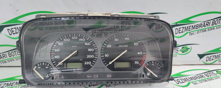 Ceasuri bord Volkswagen VW Vento [1992 - 1998] Sedan 1.8 AT (90 hp)