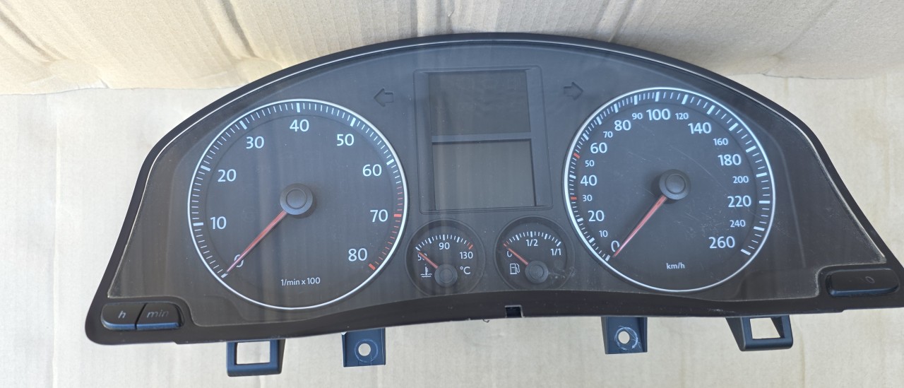 Ceasuri bord Vw Golf 5 1.4 / 1.6 benzina 2004 2005 2006 2007