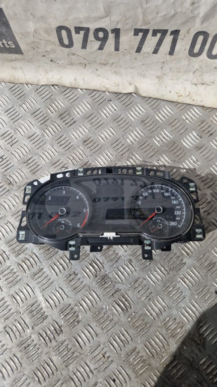 Ceasuri bord Vw Golf 7 1.6 TDI combi an fab 2019 cod 5G1920741D