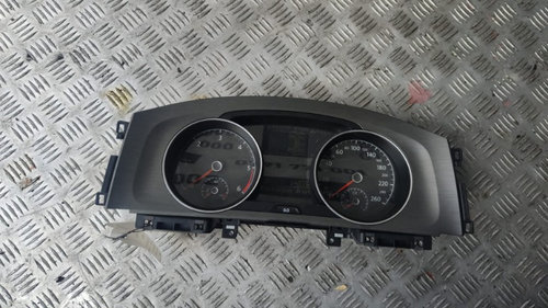 Ceasuri bord Vw Golf 7 1.6 TDI hatchback cod motor CLH ,transmisie automata, an 2013 cod 5G0920860A