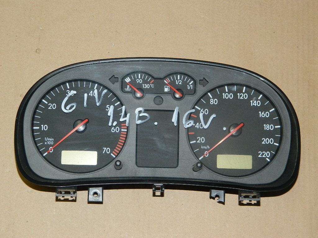 Ceasuri bord VW Golf IV 1.4B 16V