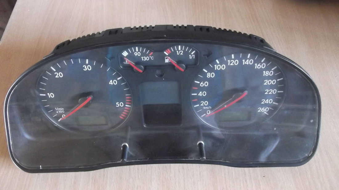 ceasuri bord vw passat  b5  1.9 tdi ajm 3B0920822A    3B0920822AX