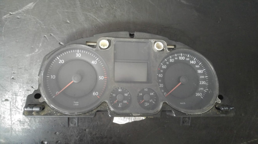 Ceasuri bord vw passat b6 2.0 tdi bkp 3c0920851m