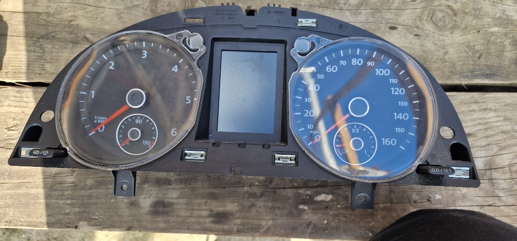 Ceasuri Bord Vw Passat B7 2.0TDI DSG Anglia