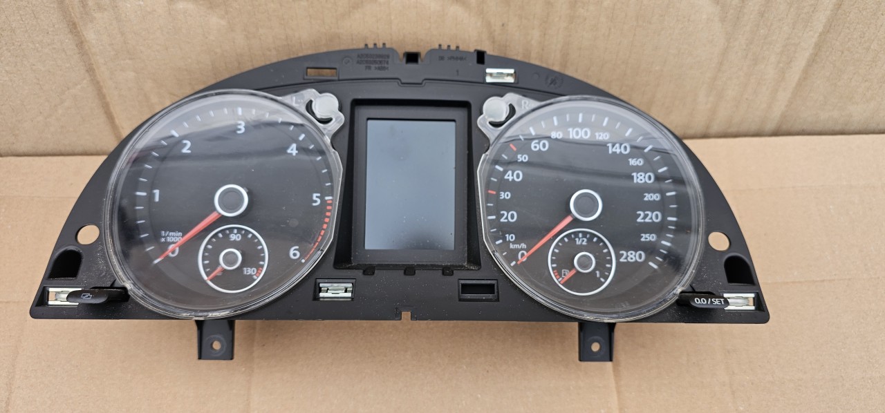 Ceasuri bord Vw Passat CC Facelift 2.0 TDI 2013 2014 2015 2016