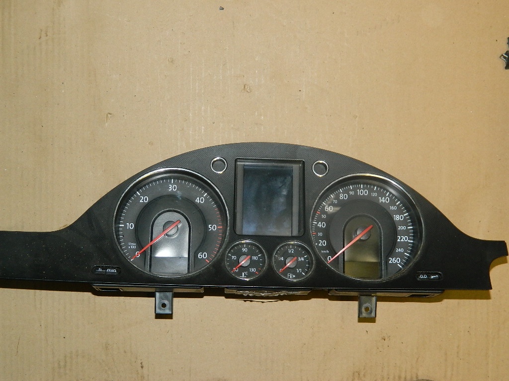 Ceasuri bord VW Passat VII 2.0 TDI model 2007